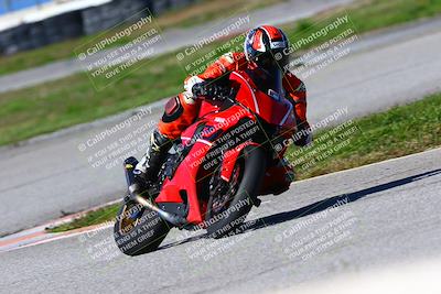 media/Jan-21-2023-Fastrack Riders (Sat) [[fcf3f88a30]]/Level 3/Session 4 Turn 6-Mountian Shot/